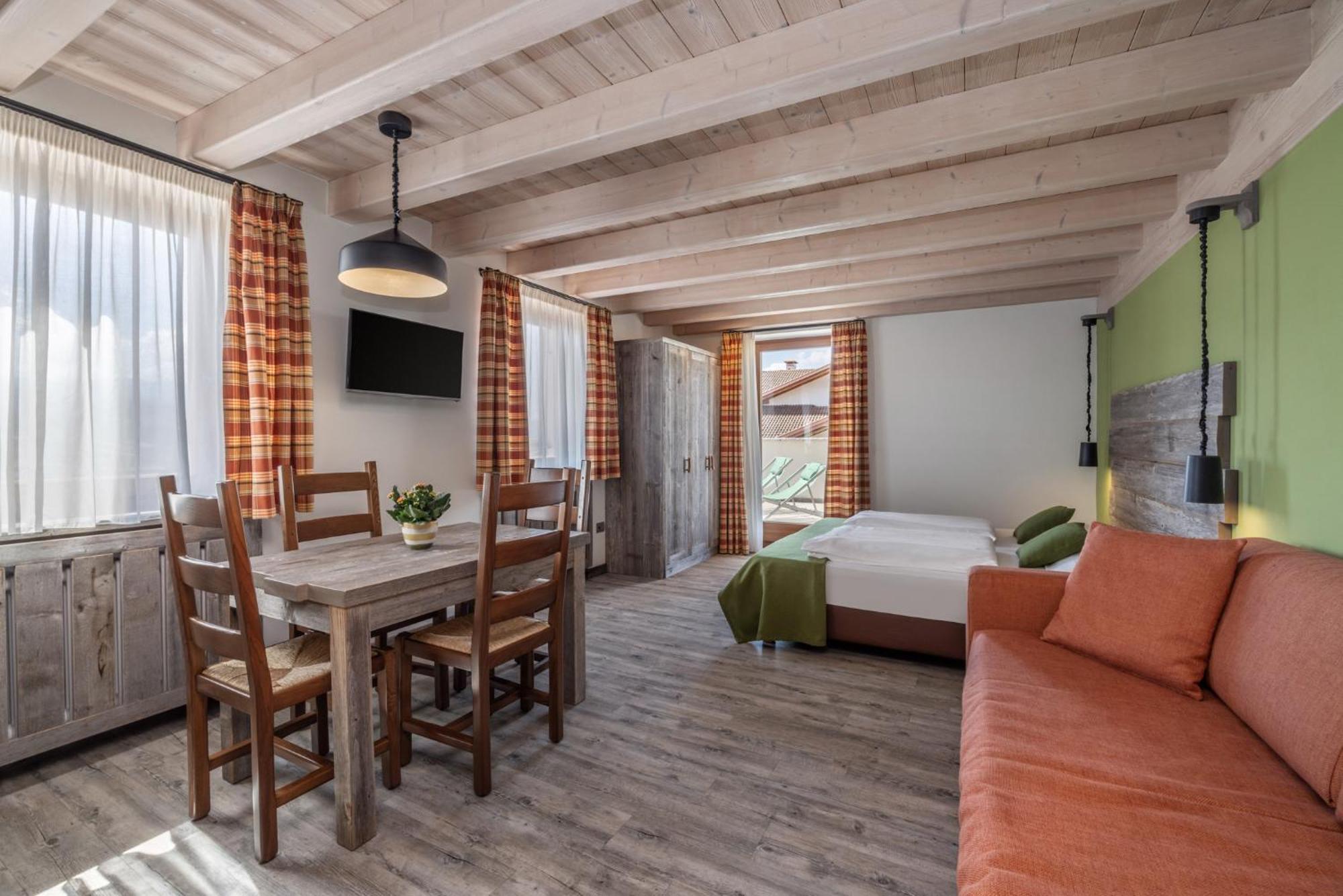Horse House Bed and Breakfast Romallo Eksteriør billede